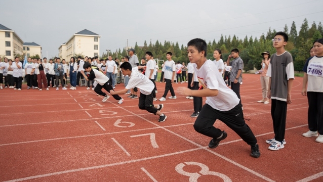 弘揚(yáng)奧運(yùn)精神 爭(zhēng)當(dāng)強(qiáng)國(guó)少年 | 如皋市江安實(shí)驗(yàn)學(xué)校（初中部）舉辦秋季田徑運(yùn)動(dòng)會(huì)